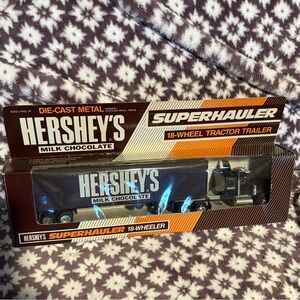 Hershey's Milk Chocolate Superhauler 18-Wheel Tractor Trailer die-cast metal
